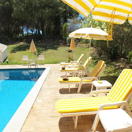 فيلة Casa Camelia